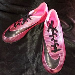 Girls pink & black Nike cleats size 5Y